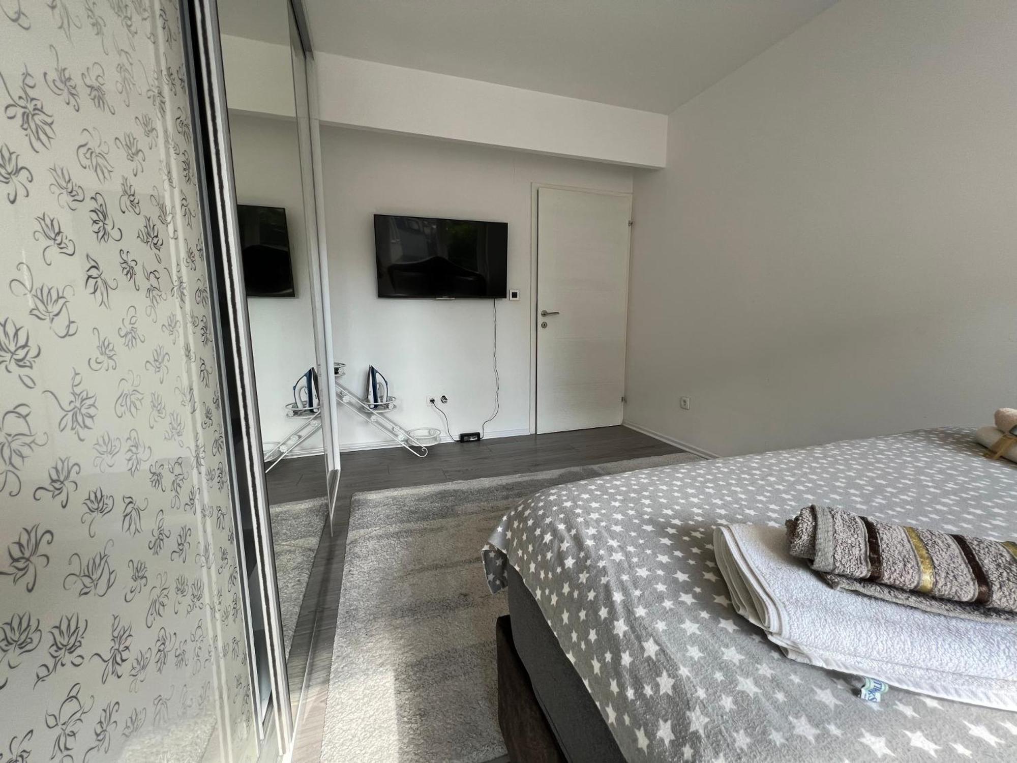 Rejjan Apartment *